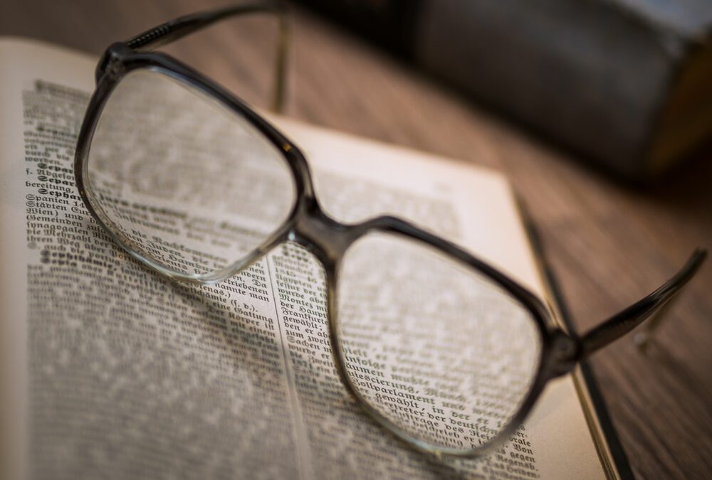 9 Signs That Show You Need An Eye Test